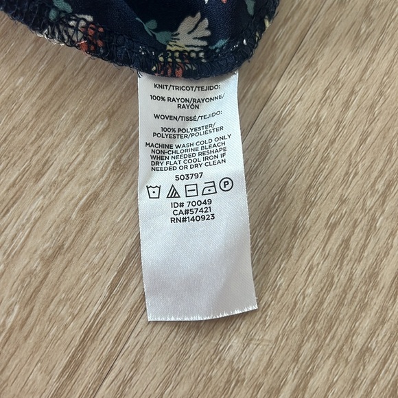 Ann Taylor Loft Tank - Picture 6 of 6